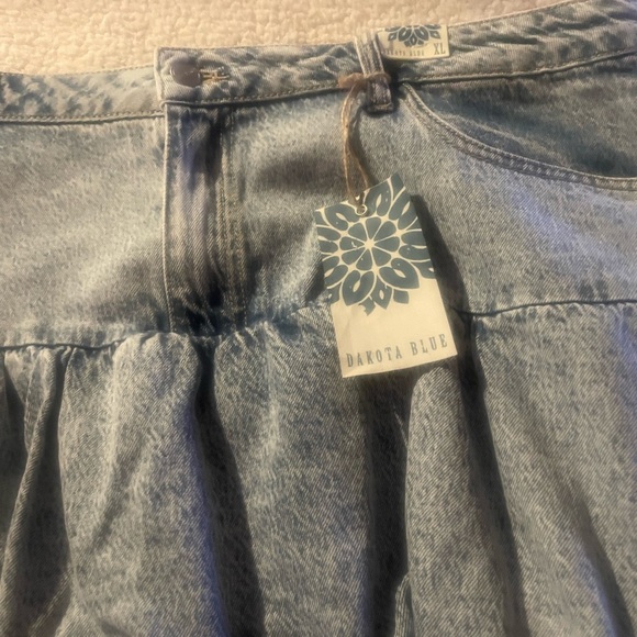 Dakota Blue (Junior XLg) Light-washed Denim Bubble Streetwear Cowgirl Mini Skirt - Picture 13 of 14